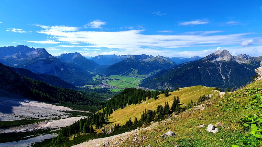 Schutzensteig hike