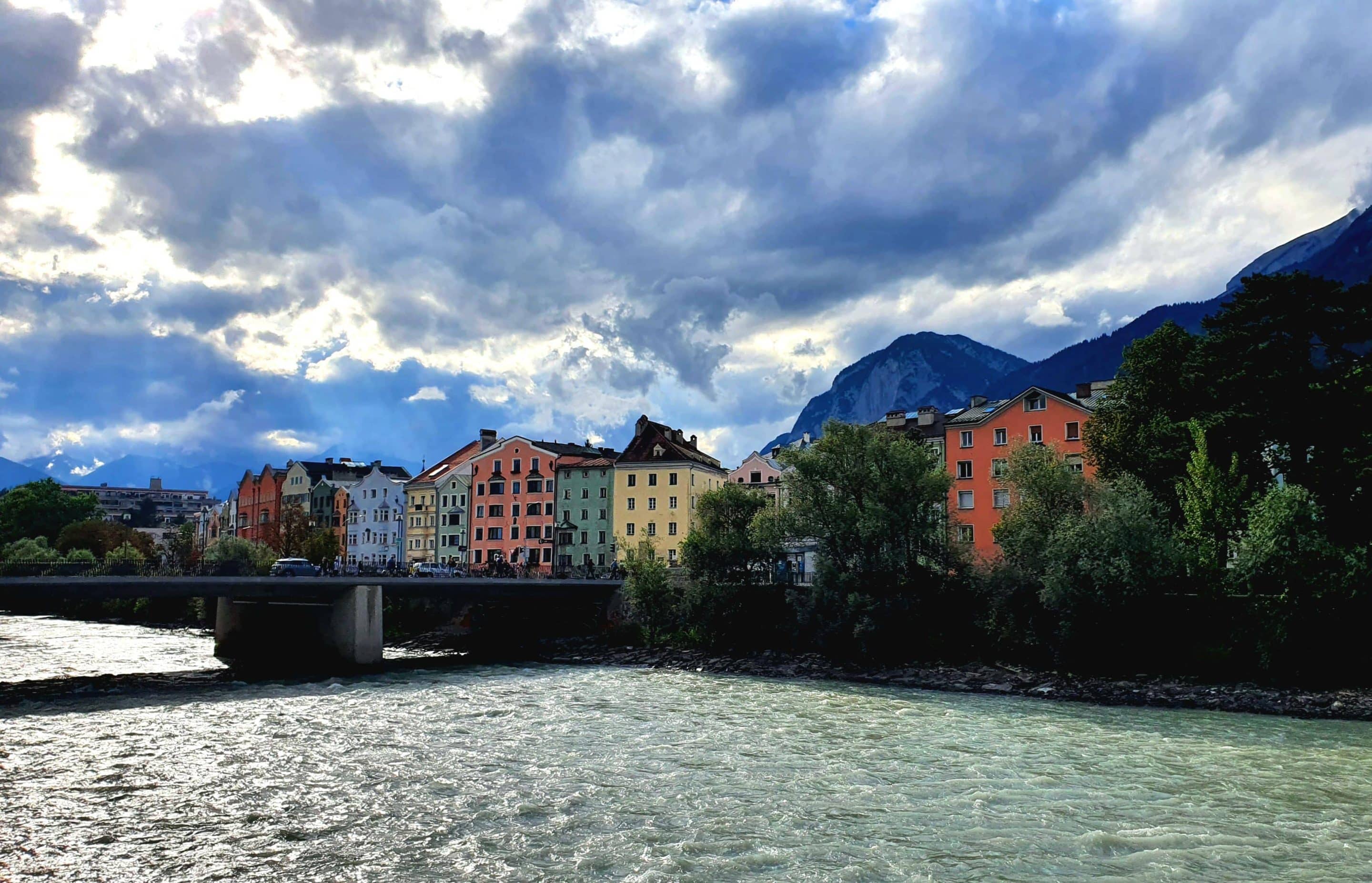 Bezienswaardigheden in Innsbruck - gekleurde huisjes