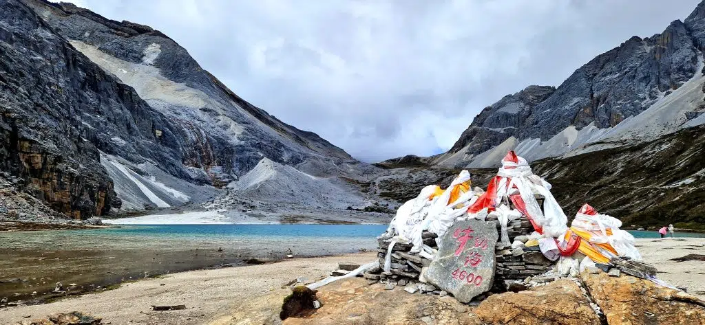 Small kora hike yading