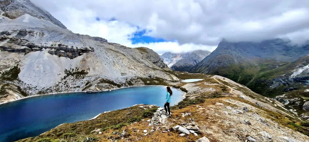 Wandelen in Yading Nature Reserve hiking